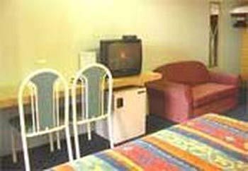 Citrus Motel Griffith Bagian luar foto
